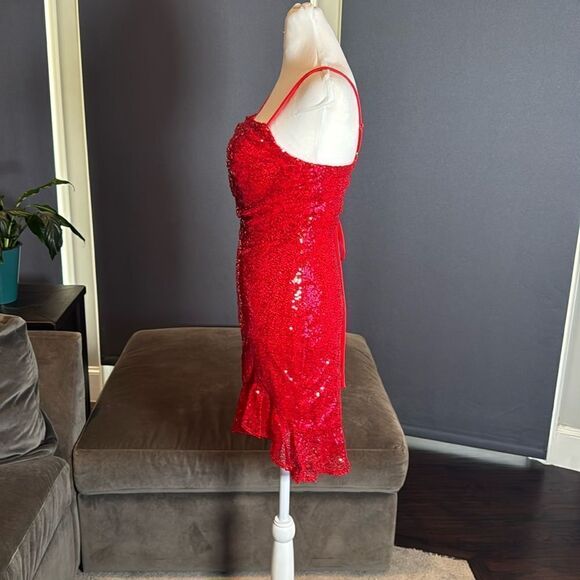Women’s Red Sequined Short Homecoming Party Dress Ruffle Hem Corset Back Size 2 - Picture 6 of 12